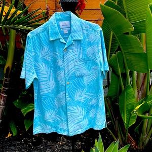 28 Palms button down shirt